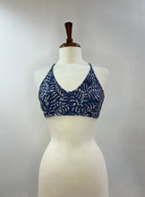 Load image into Gallery viewer, Visakha the tee shirt bra in Batik