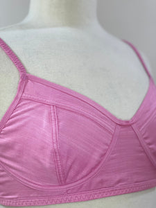 Amrapali the crop top bra in Mulberry Silk